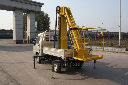 點擊查看詳細信息<br>標題：小型電動高空作業車 閱讀次數：3278