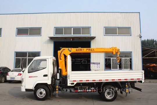 點擊查看詳細信息<br>標題：3噸隨車吊 閱讀次數：2741