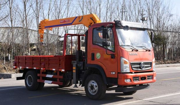 點擊查看詳細信息<br>標題：3.2噸大運隨車吊 閱讀次數：2037