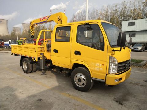 點擊查看詳細信息<br>標題：凱馬雙排隨車吊 閱讀次數：2116