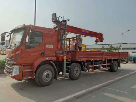 點擊查看詳細信息<br>標題：柳汽前四后四隨車吊 閱讀次數：2029